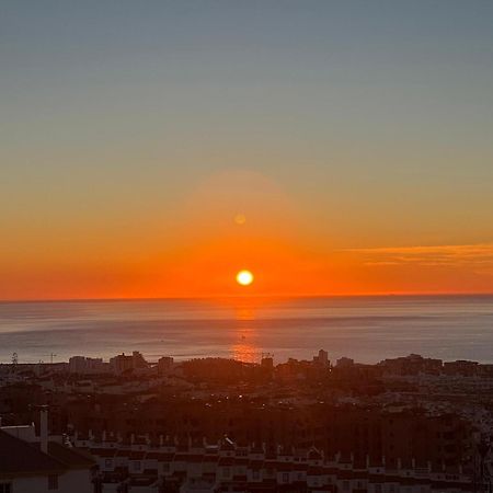 Peaceful Studio With Amazing Sea Views And Free Parking Benalmádena Dış mekan fotoğraf